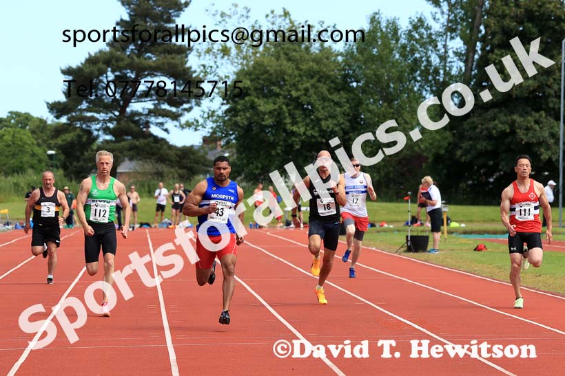 Mens 100 metres, 2024 NE Masters Track and Field Champs., Monkton Stadium, Jarrow.  Photo: David T. Hewitson/Sports for All Pics